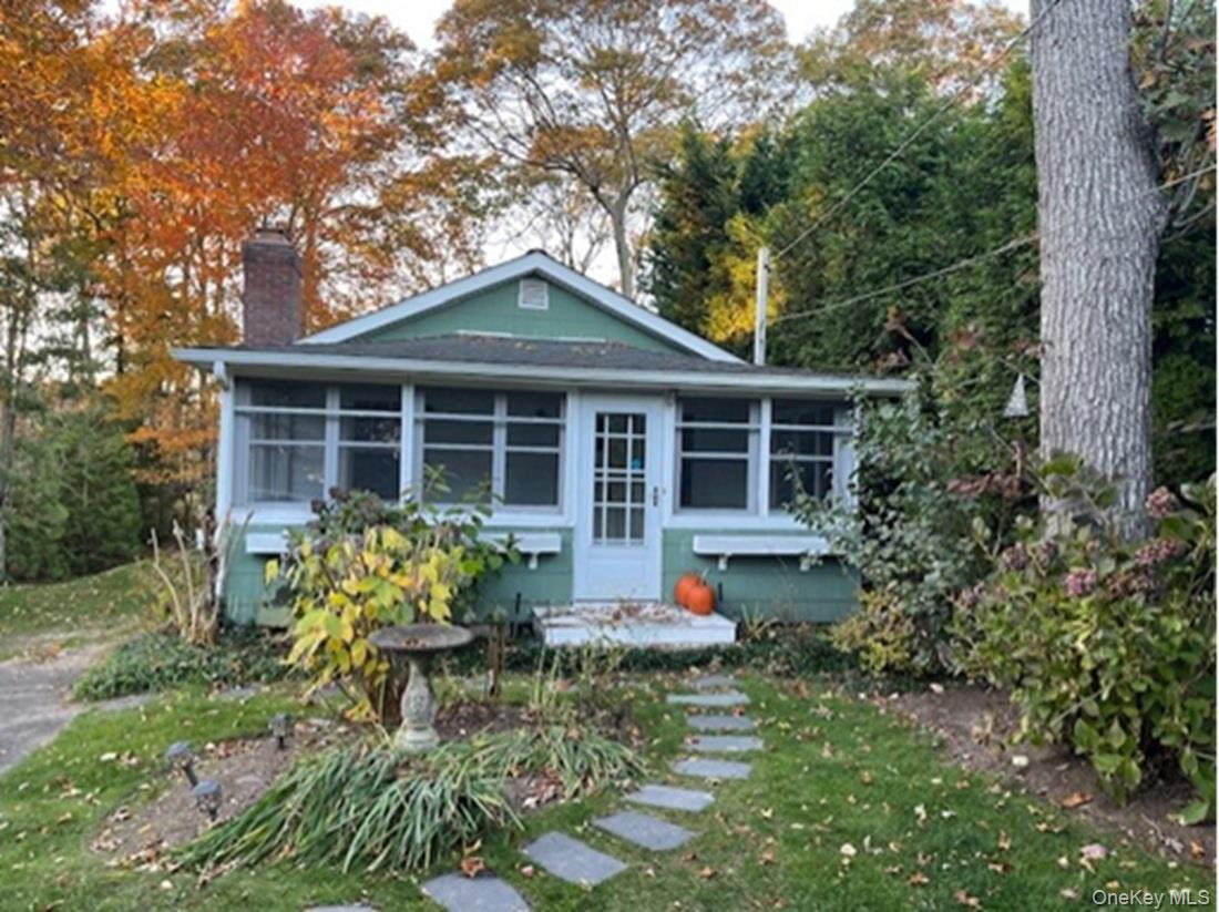 #12 photo, 5875 Peconic Bay Boulevard, Laurel , NY 11948