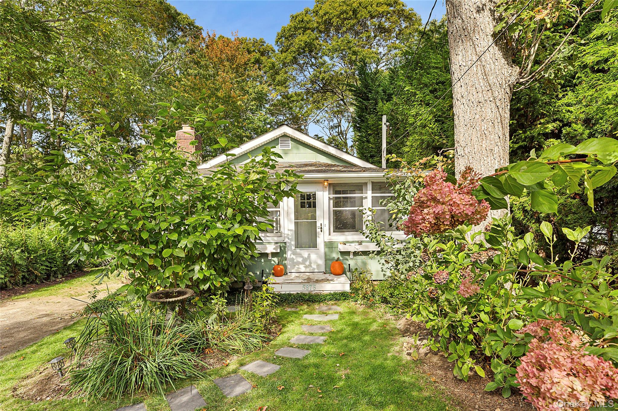 #2 photo, 5875 Peconic Bay Boulevard, サフォーク郡 Laurel , NY 11948