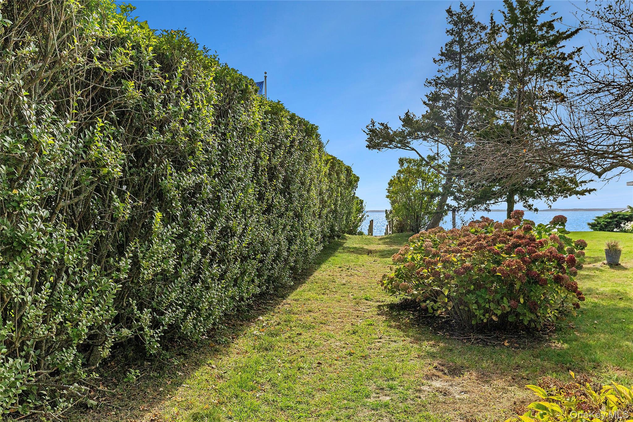 #3 photo, 5875 Peconic Bay Boulevard, サフォーク郡 Laurel , NY 11948