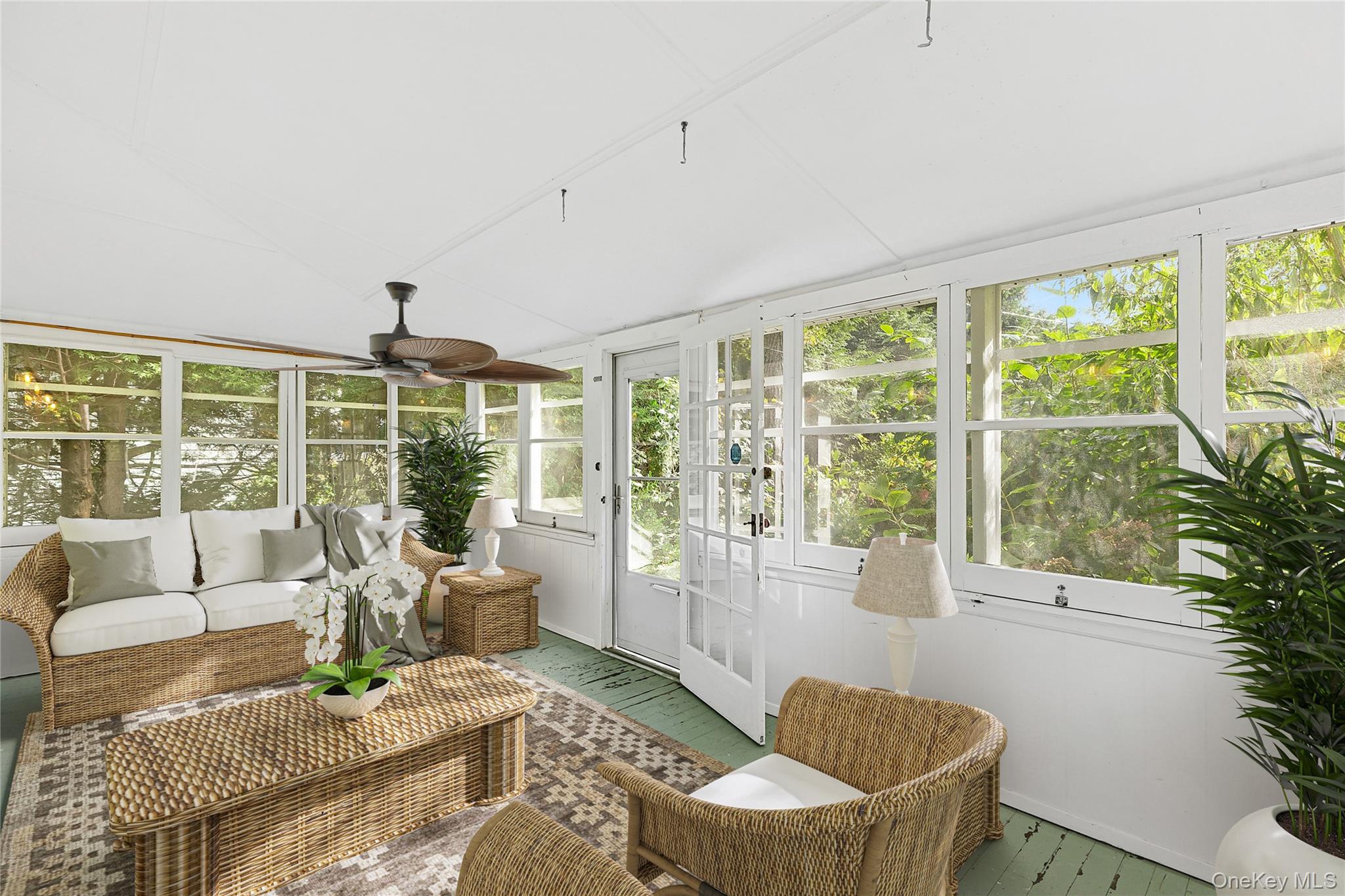 #6 photo, 5875 Peconic Bay Boulevard, サフォーク郡 Laurel , NY 11948