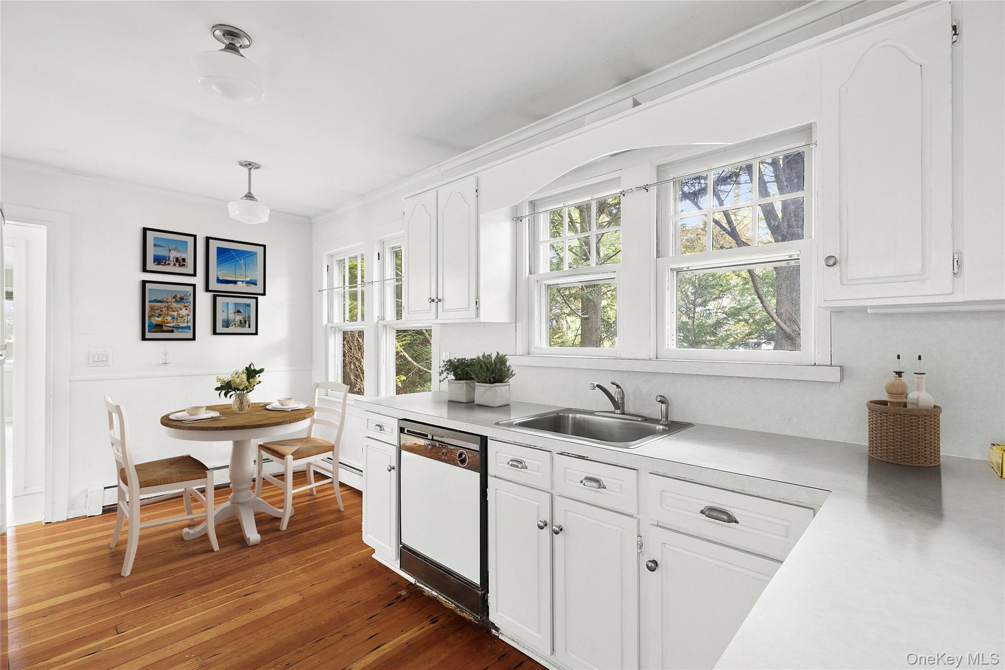 #8 photo, 5875 Peconic Bay Boulevard, サフォーク郡 Laurel , NY 11948