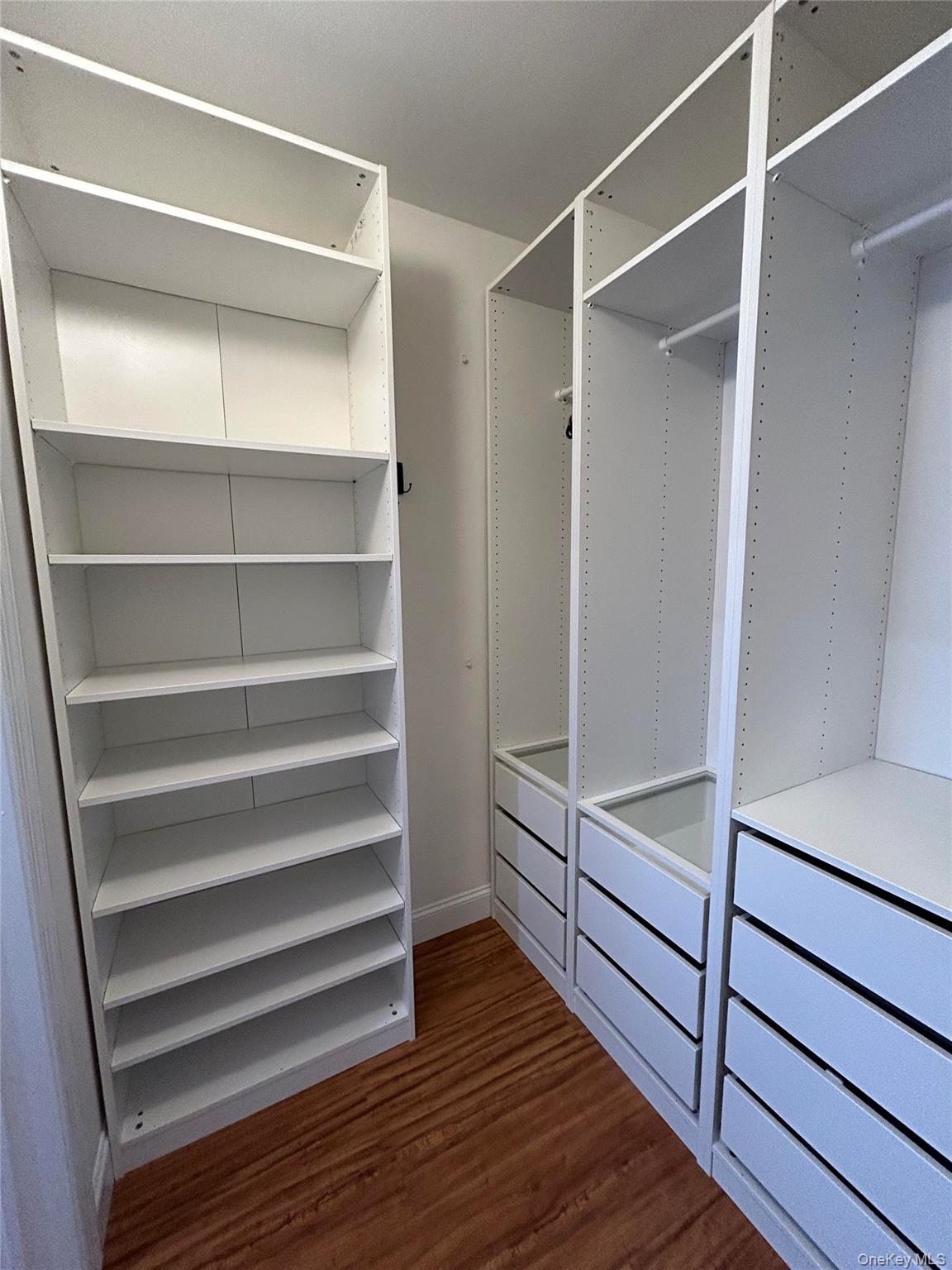 #12 photo, 130 Post Avenue, ナッソー郡 Westbury , NY 11590