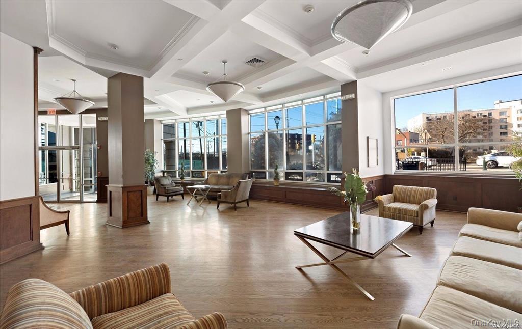 #17 photo, 130 Post Avenue, ナッソー郡 Westbury , NY 11590