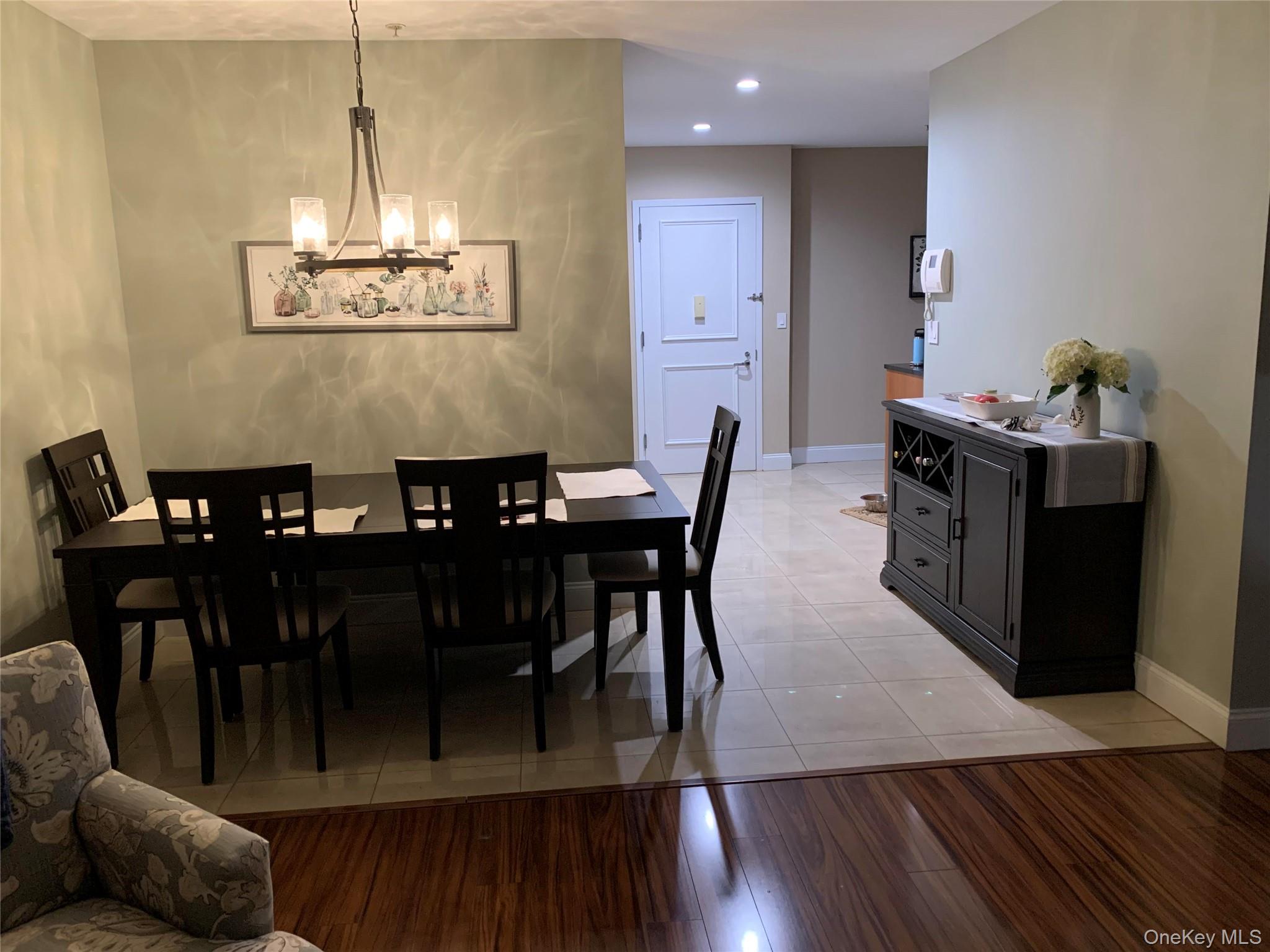 #5 photo, 130 Post Avenue, ナッソー郡 Westbury , NY 11590