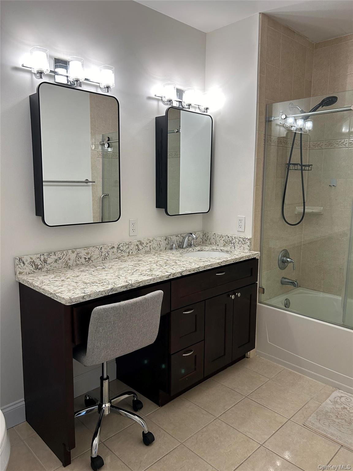 #7 photo, 130 Post Avenue, ナッソー郡 Westbury , NY 11590