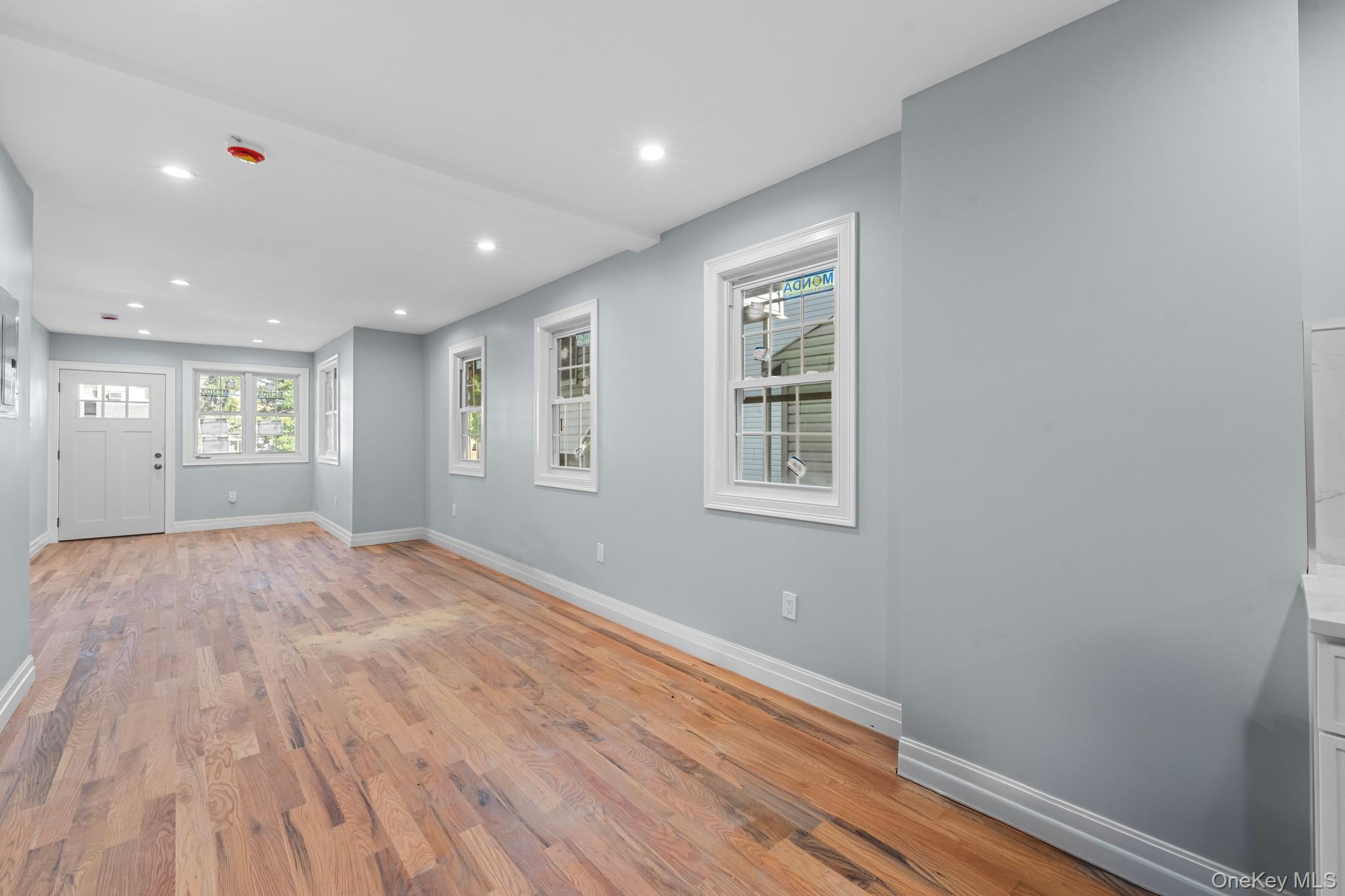 #14 photo, 2118 Quimby Avenue, ブロンクス区 Bronx , NY 10473