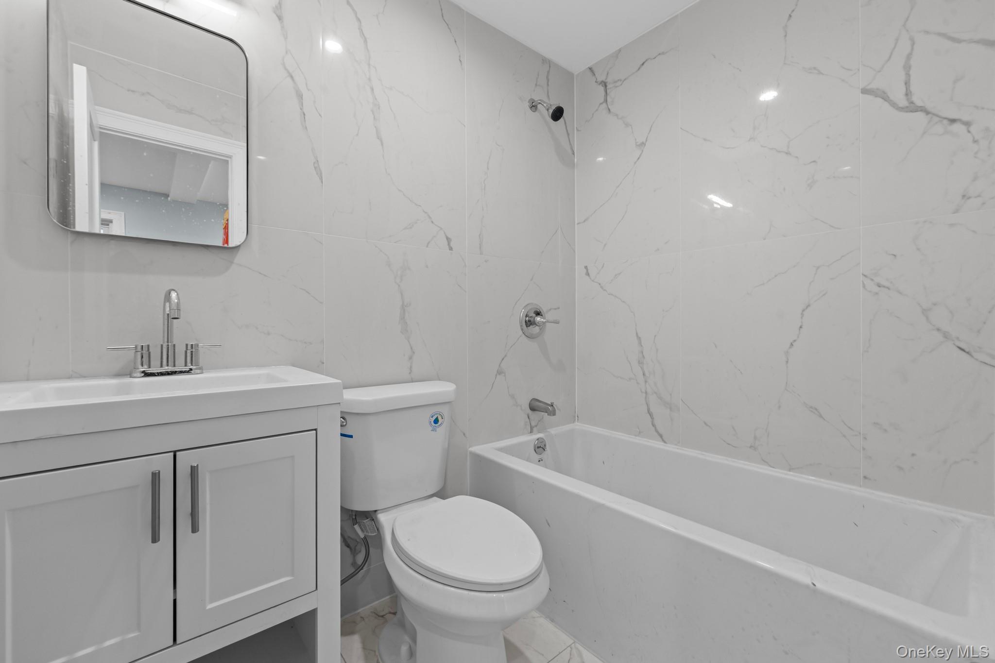 #15 photo, 2118 Quimby Avenue, ブロンクス区 Bronx , NY 10473