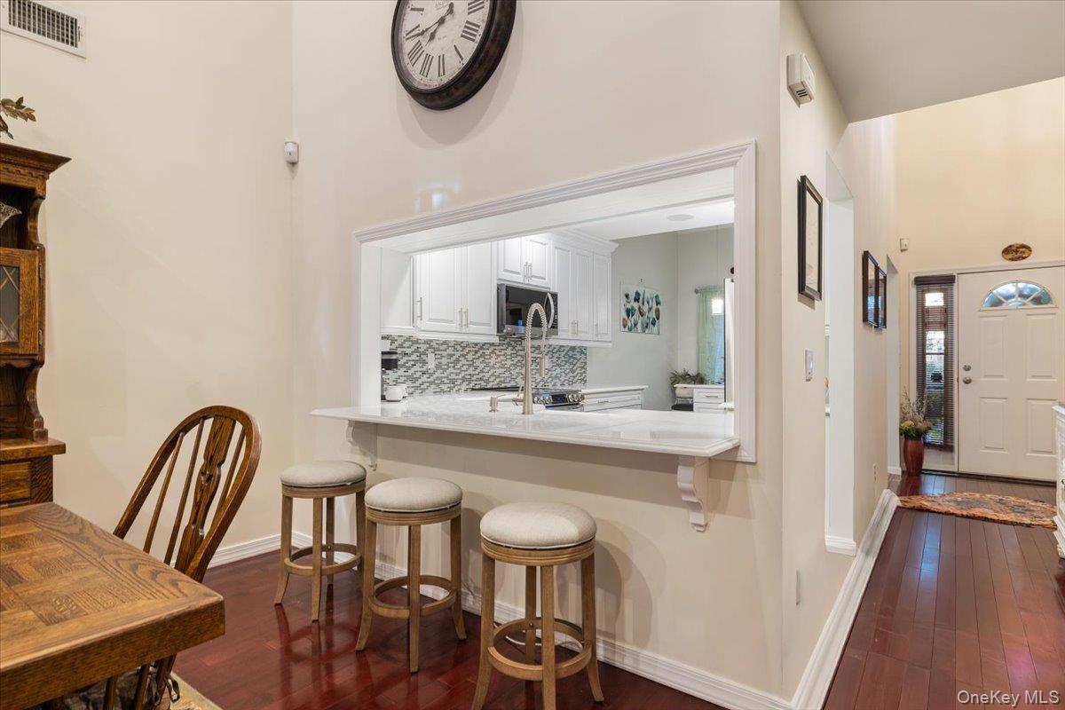 #17 photo, 8 Scarborough Drive, サフォーク郡 Smithtown , NY 11787