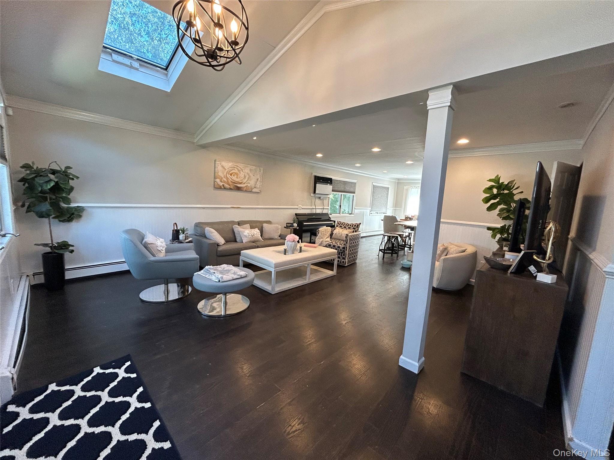 #5 photo, 6 Charles Place, Bayville , NY 11709