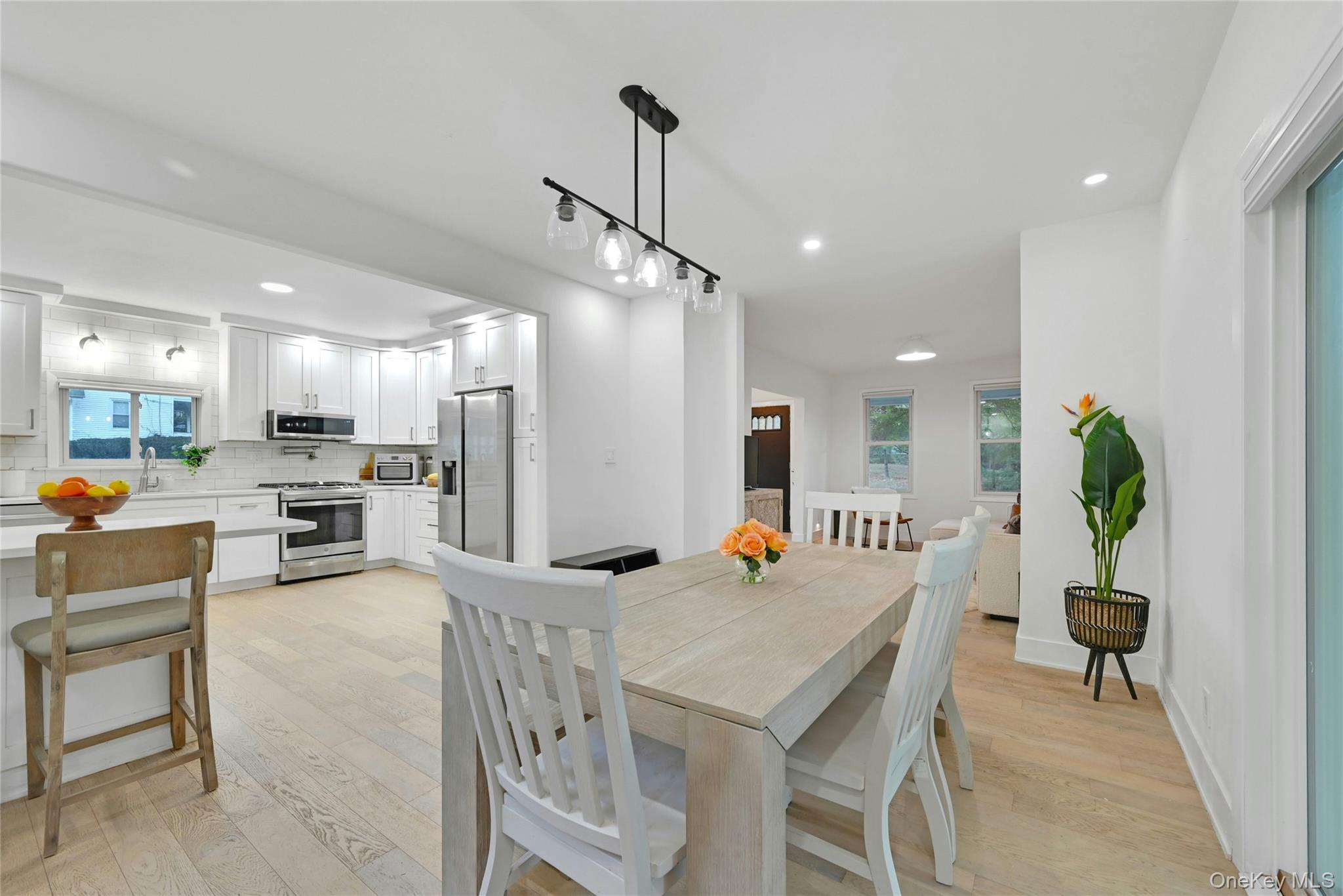 #10 photo, 12 E Nauraushaun Avenue, Pearl River , NY 10965