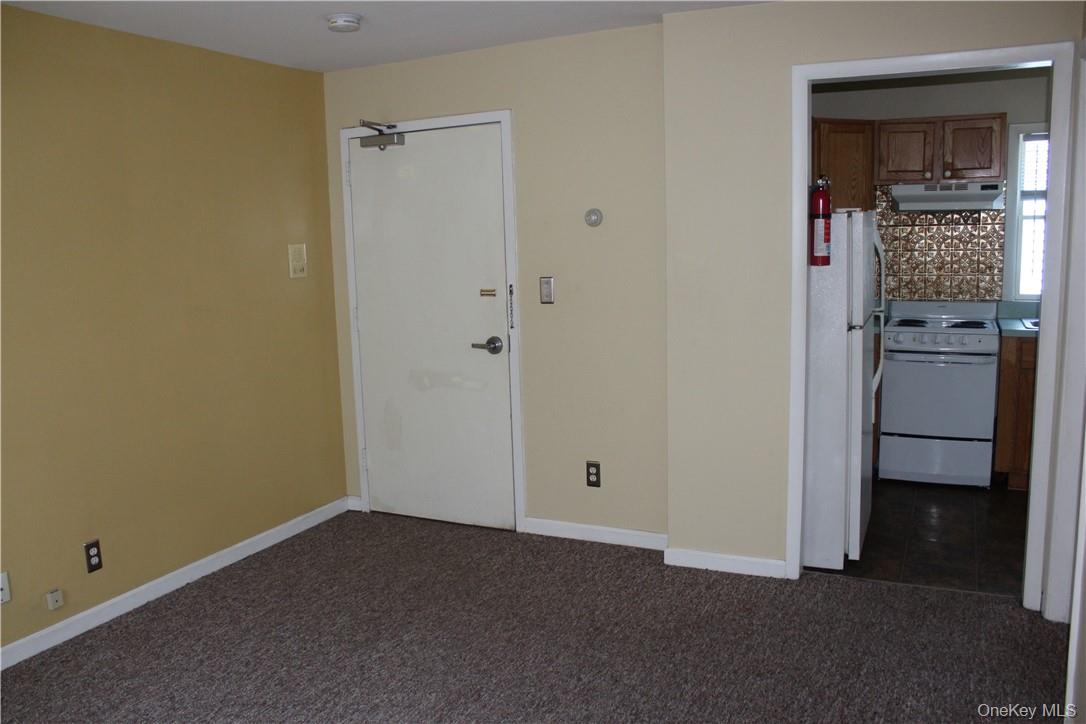 #12 photo, 69 Academy Street, Poughkeepsie , NY 12601