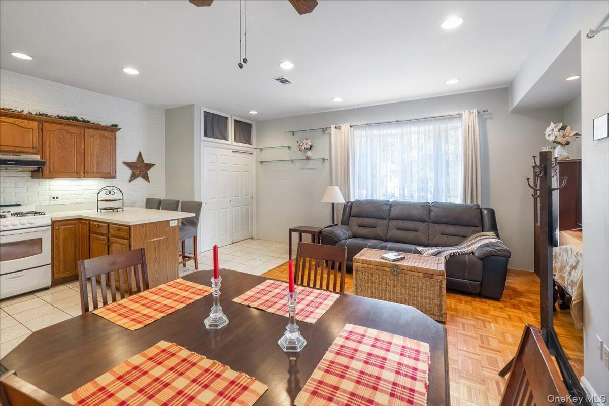 #9 photo, 21 Van Orden Avenue, Suffern , NY 10901