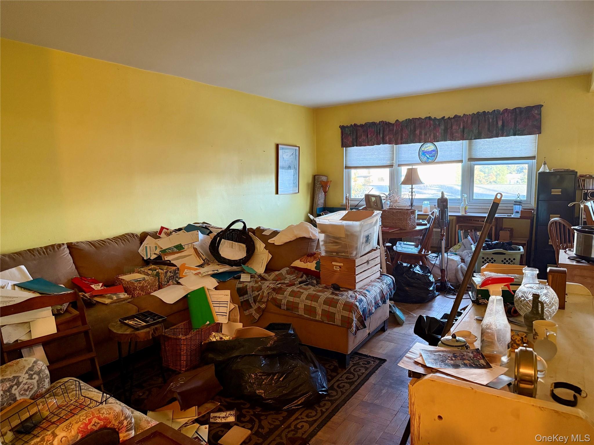 #3 photo, 669 Pelham Road, New Rochelle , NY 10805