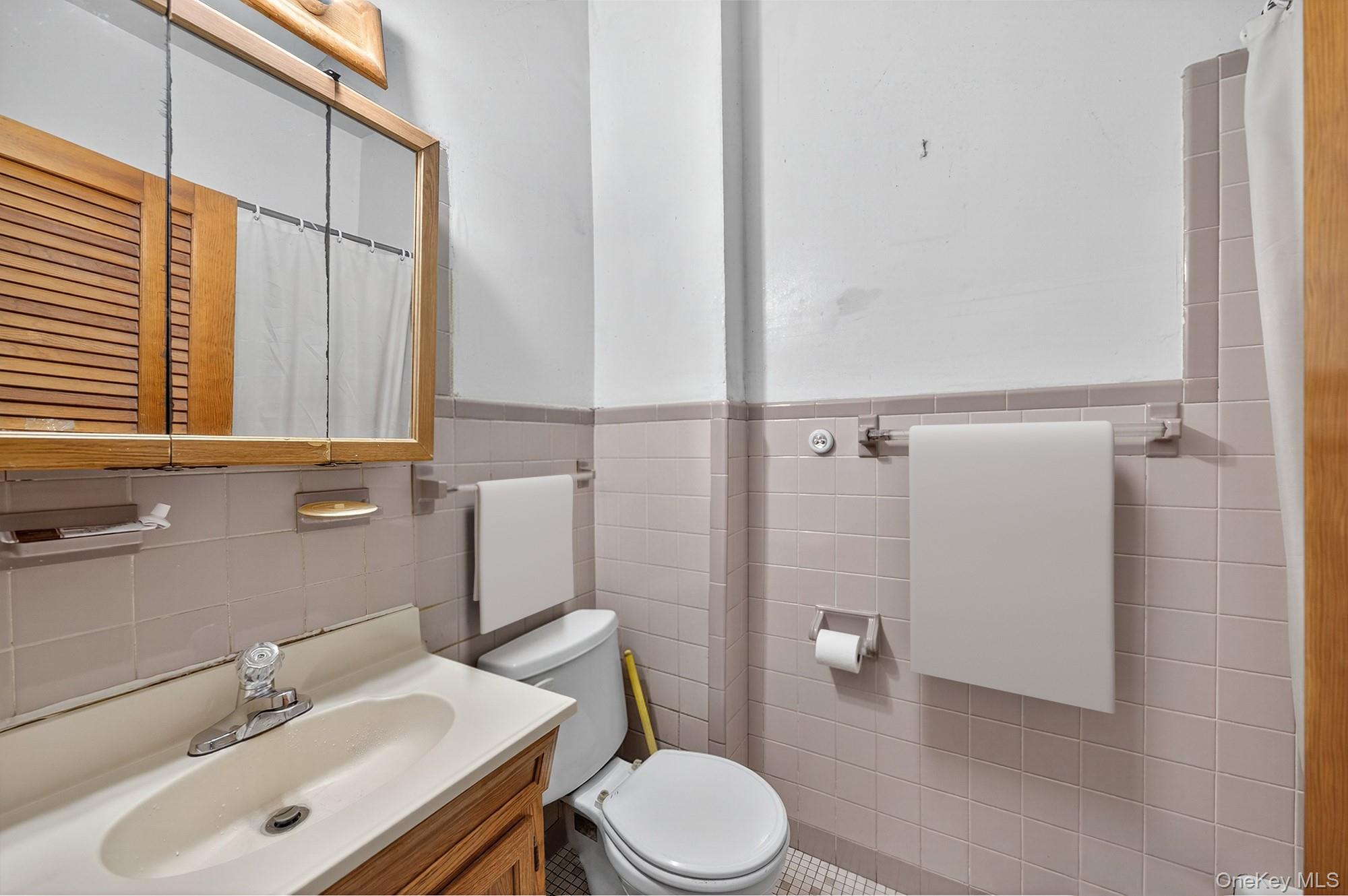 #8 photo, 41 Carpenter Avenue, Newburgh , NY 12550