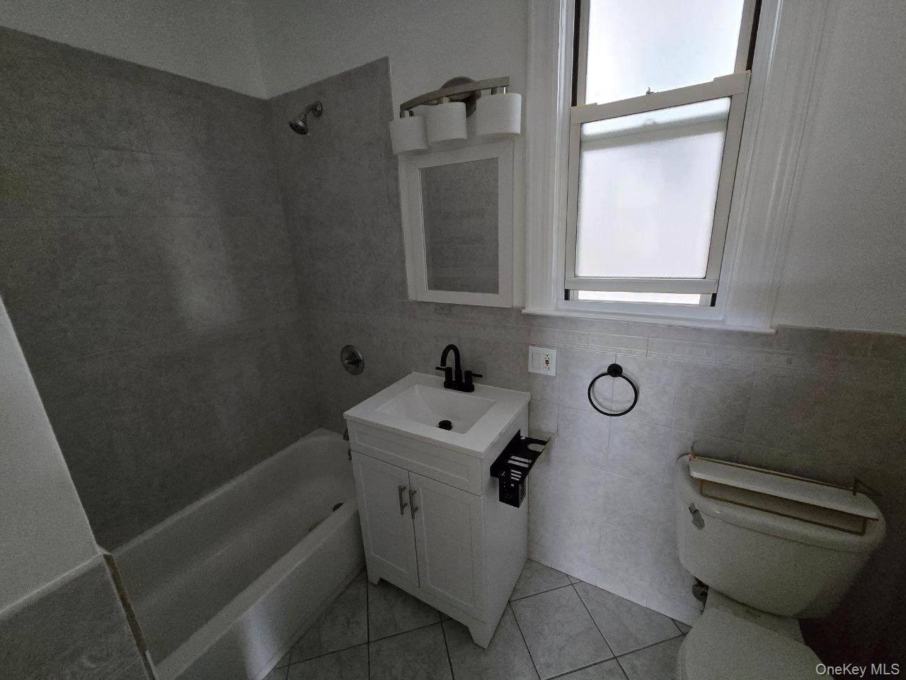 #10 photo, 85 Chester Place, Yonkers , NY 10704