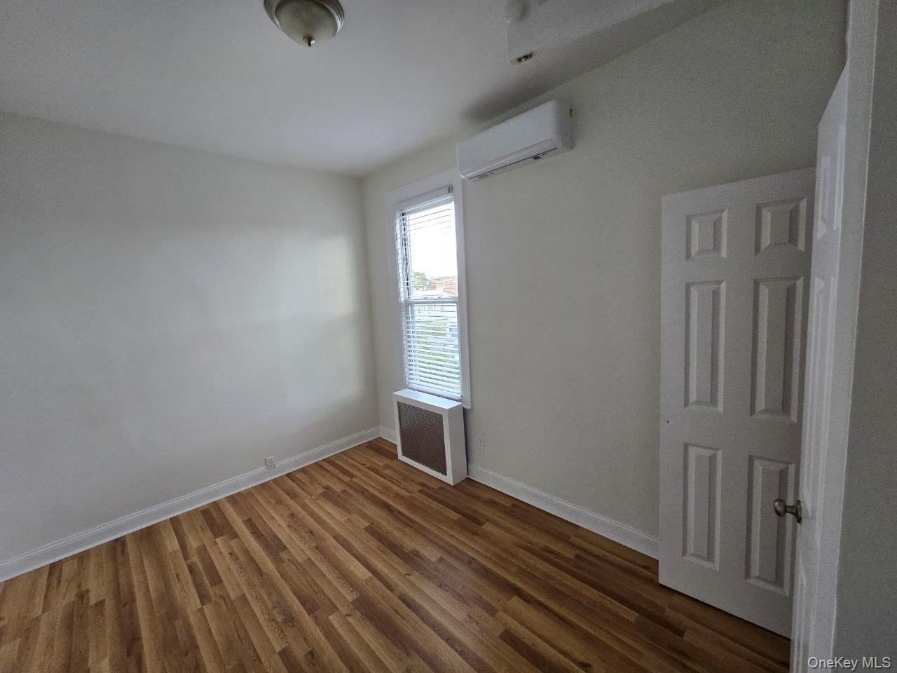 #3 photo, 85 Chester Place, Yonkers , NY 10704