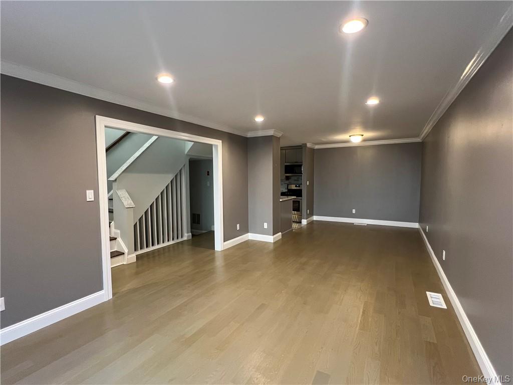 #4 photo, 475 Country Club Lane, Pomona , NY 10970