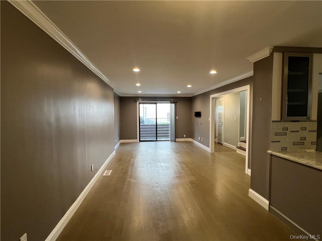 #5 photo, 475 Country Club Lane, Pomona , NY 10970