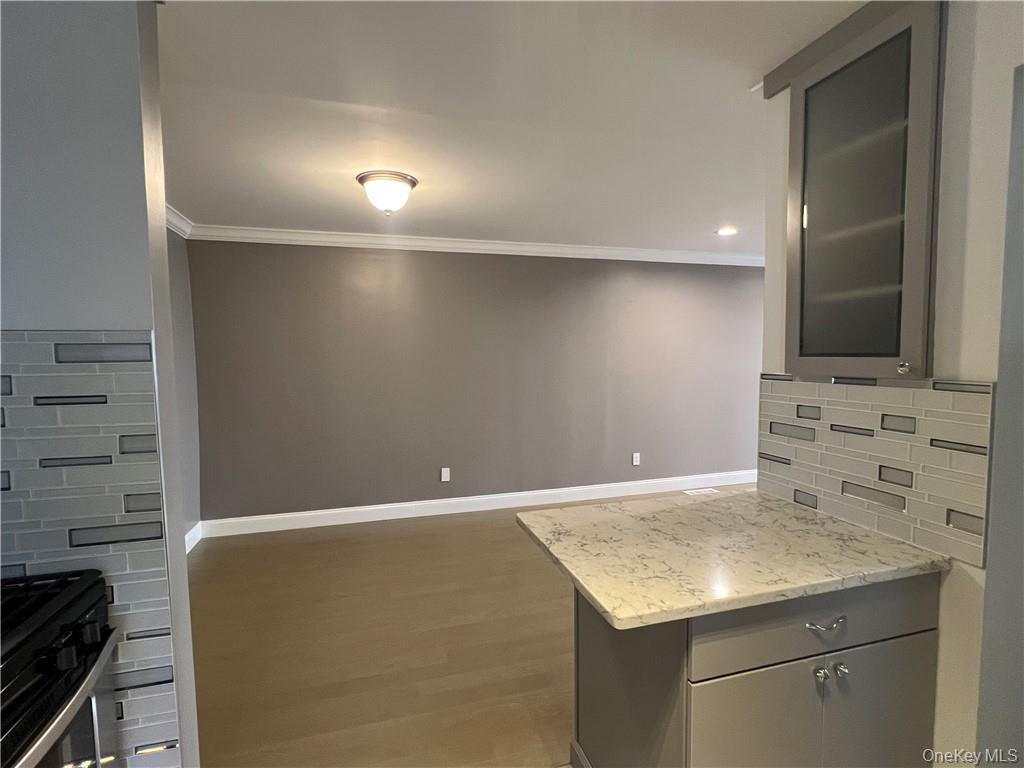 #8 photo, 475 Country Club Lane, Pomona , NY 10970