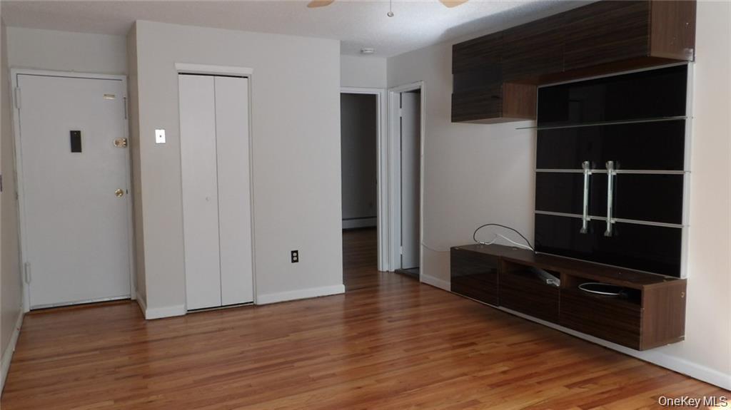 #4 photo, 502 Barclay Manor, Newburgh , NY 12550