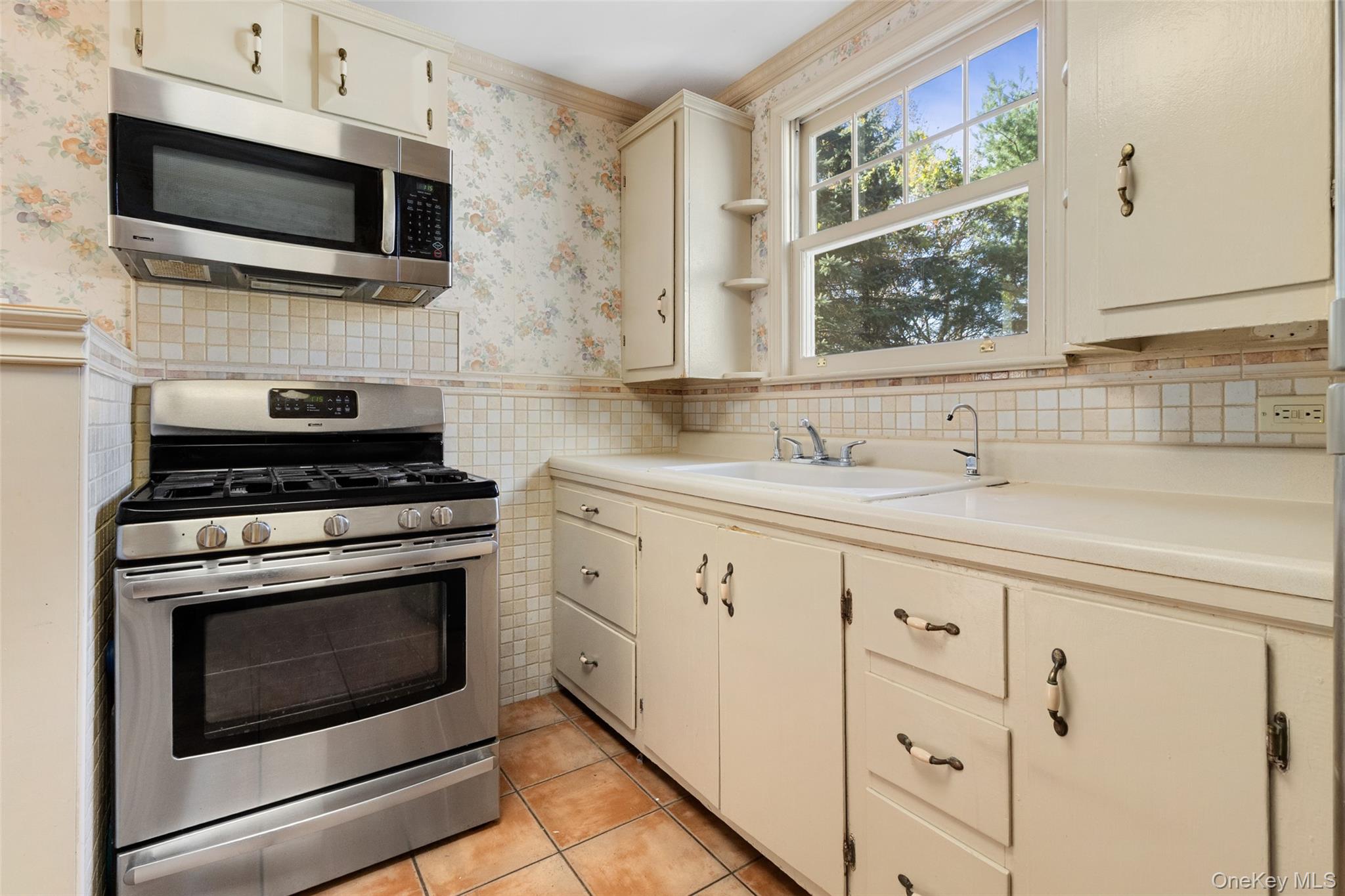 #7 photo, 50 Walden Road, Carmel , NY 10512