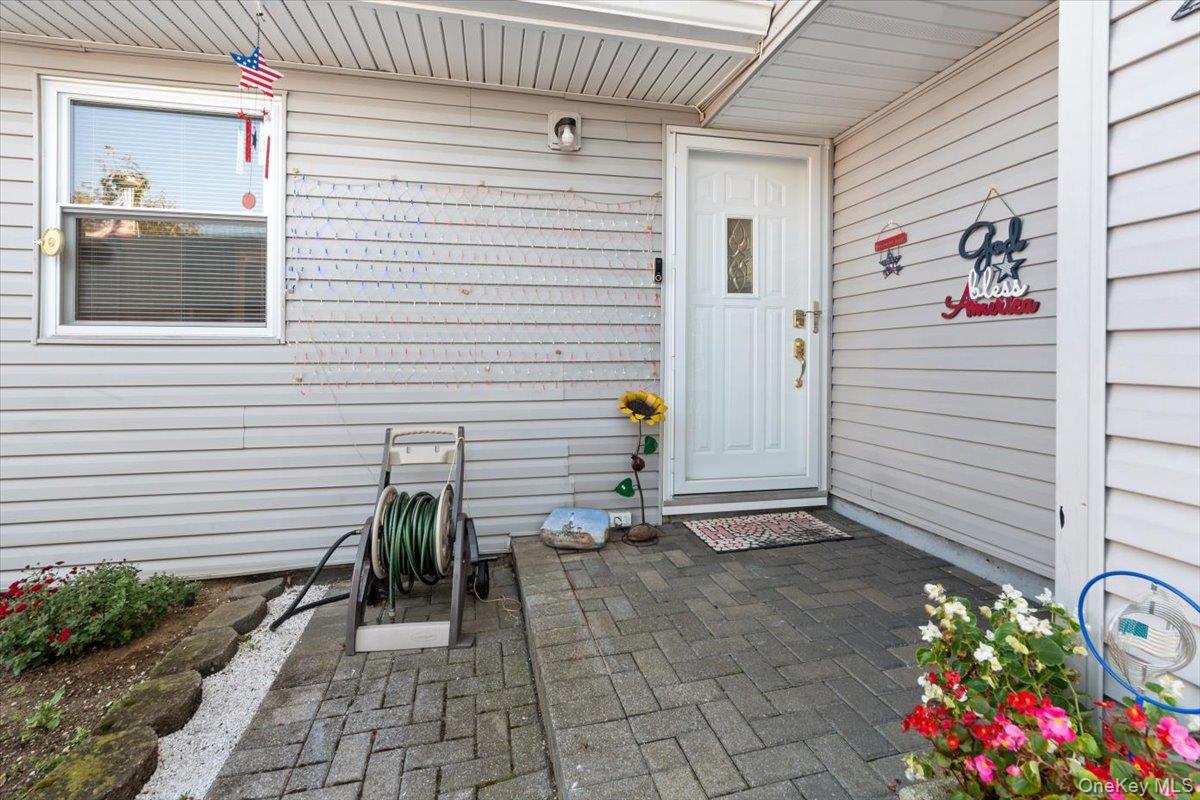 #2 photo, 2 Richard Place, サフォーク郡 Lake Ronkonkoma , NY 11779