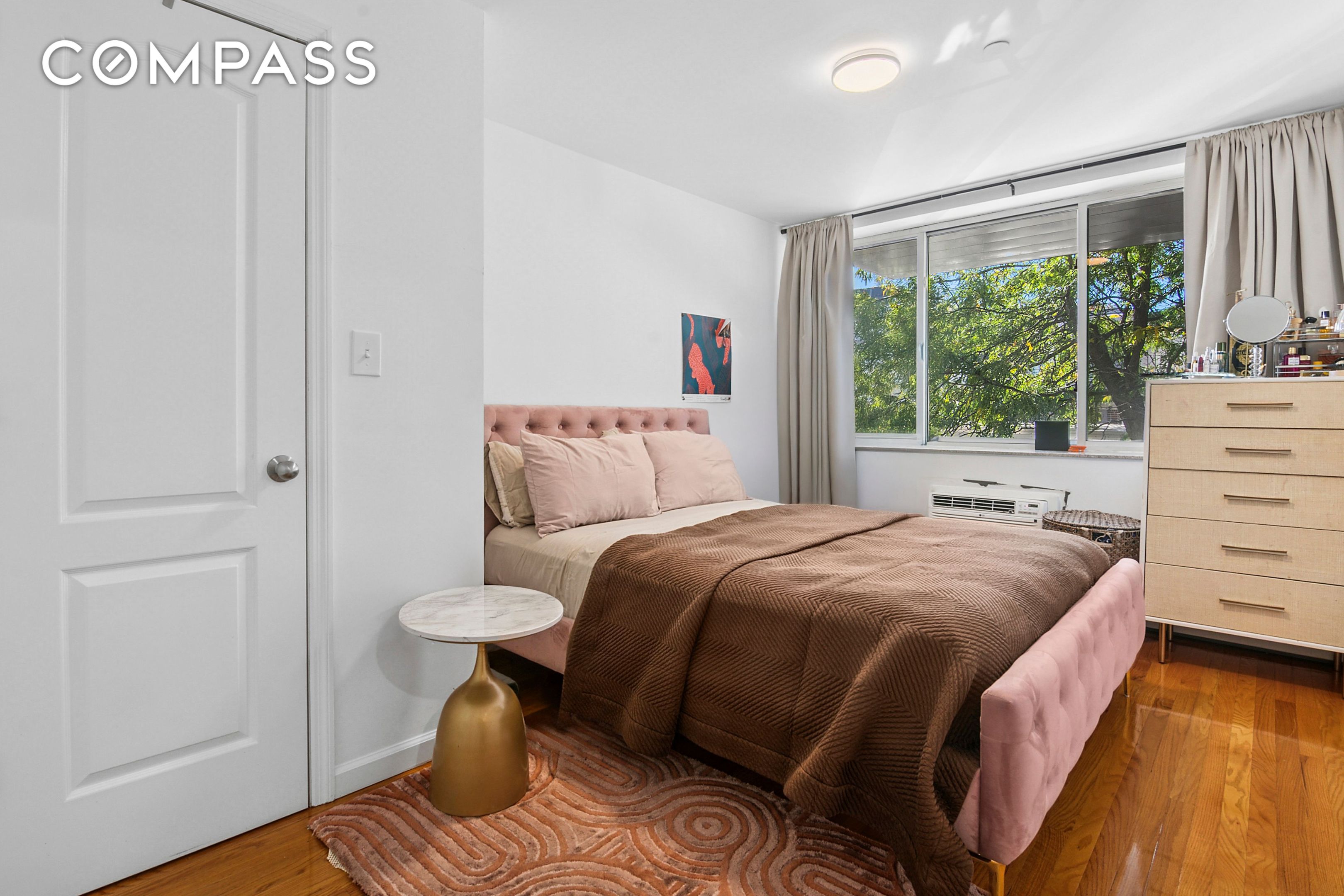 #4 photo, 145 Kenilworth Place, ブルックリン区 Flatbush , NY 11210