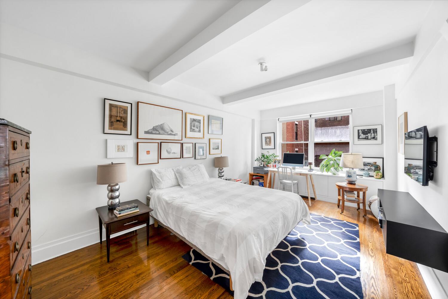 #7 photo, 51 5TH Avenue, Greenwich Village , NY 10003