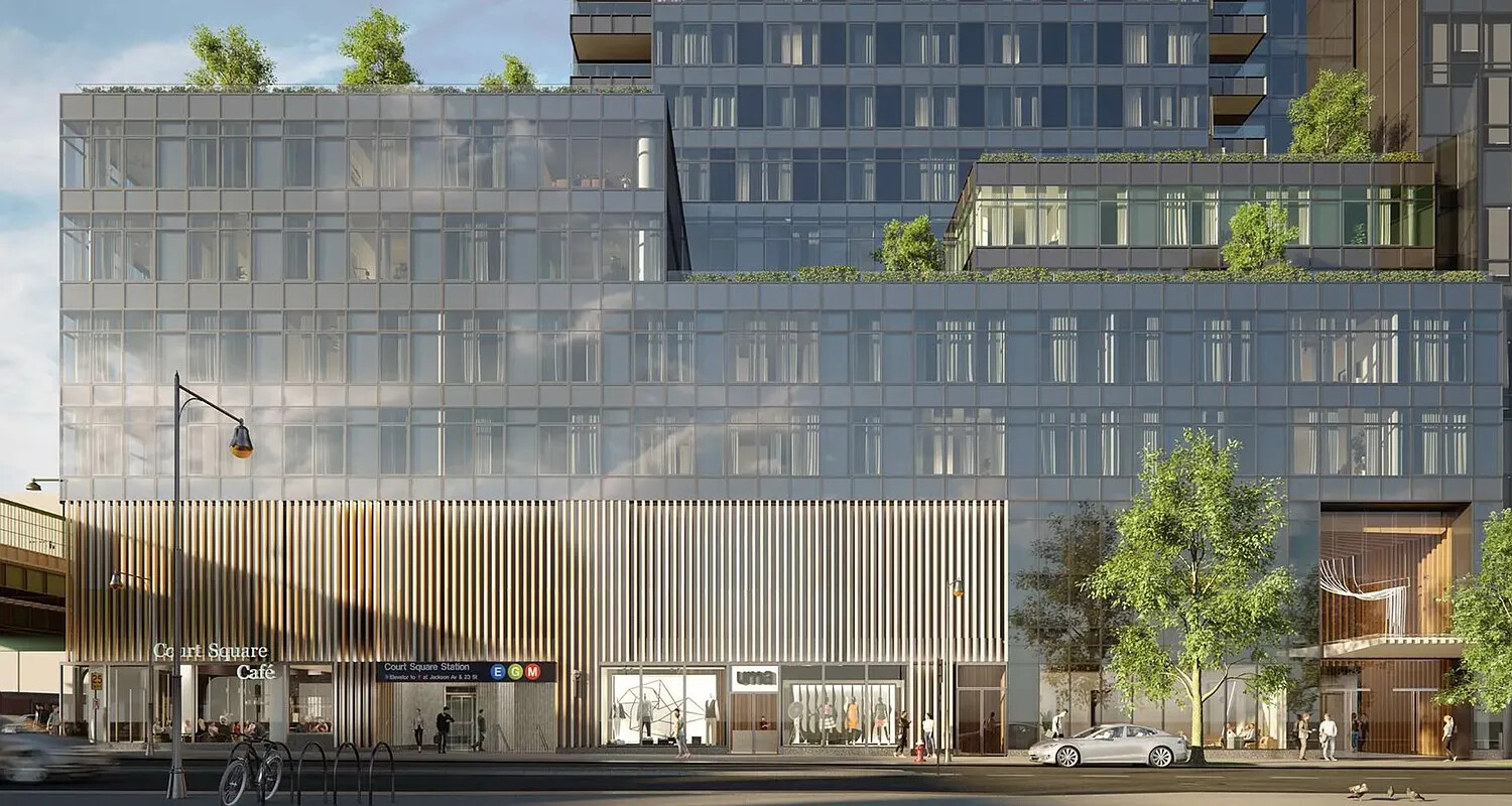 #9 photo, 3 COURT Square, Long Island City , NY 11101