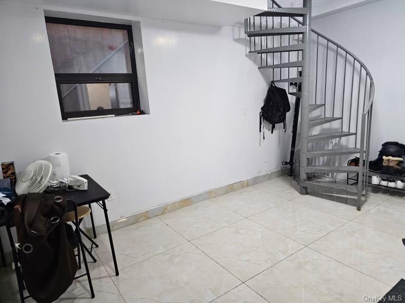 #7 photo, 108-38 41 Avenue, クイーンズ区 Corona , NY 11368