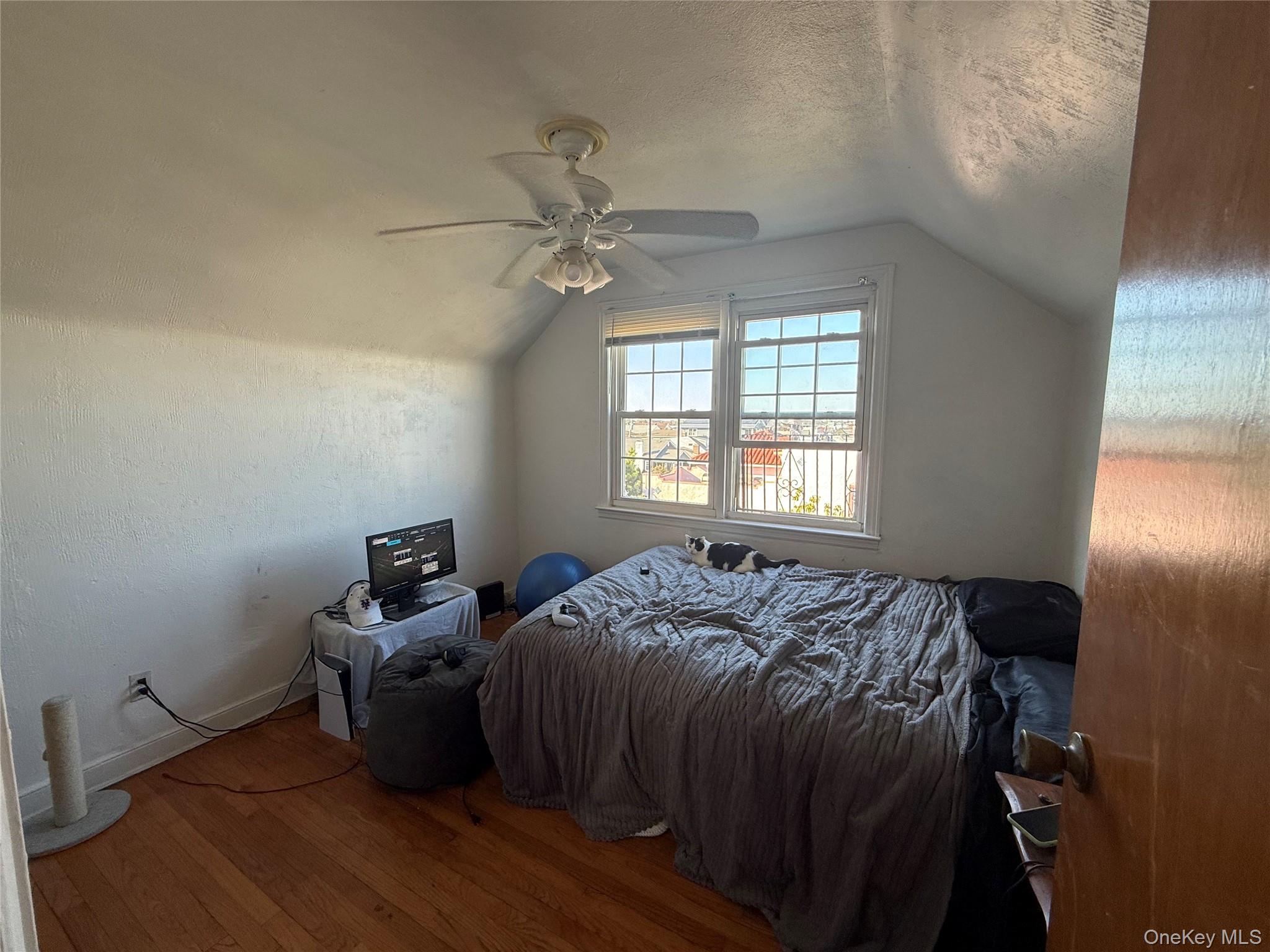 #9 photo, 801 E Broadway, Long Beach , NY 11561