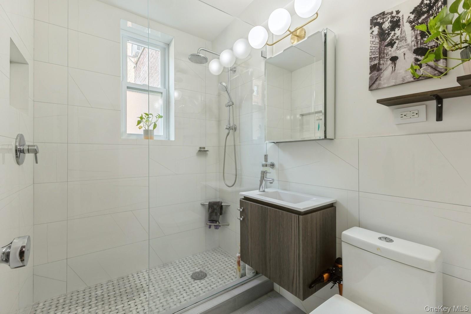 #17 photo, 102-55 67th Drives, クイーンズ区 Forest Hills , NY 11375