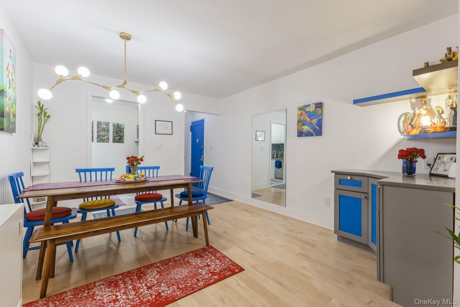 #2 photo, 102-55 67th Drives, クイーンズ区 Forest Hills , NY 11375