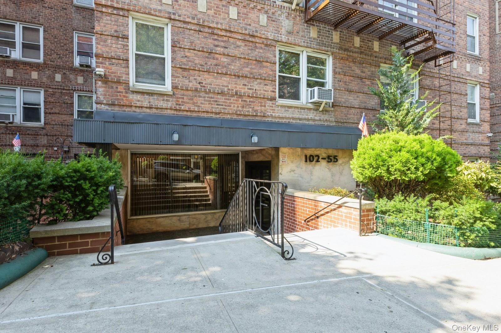 #4 photo, 102-55 67th Drives, クイーンズ区 Forest Hills , NY 11375