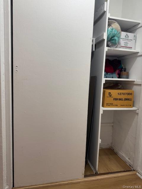 #6 photo, 44-16 Macnish Street, クイーンズ区 Elmhurst , NY 11373