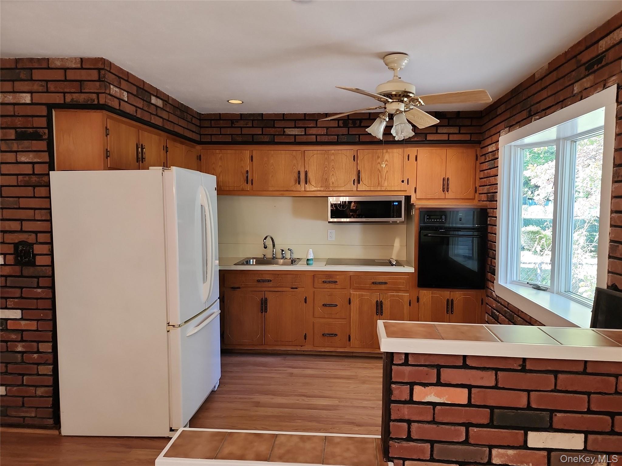 #4 photo, 61 Pleasant Street, Huntington , NY 11743