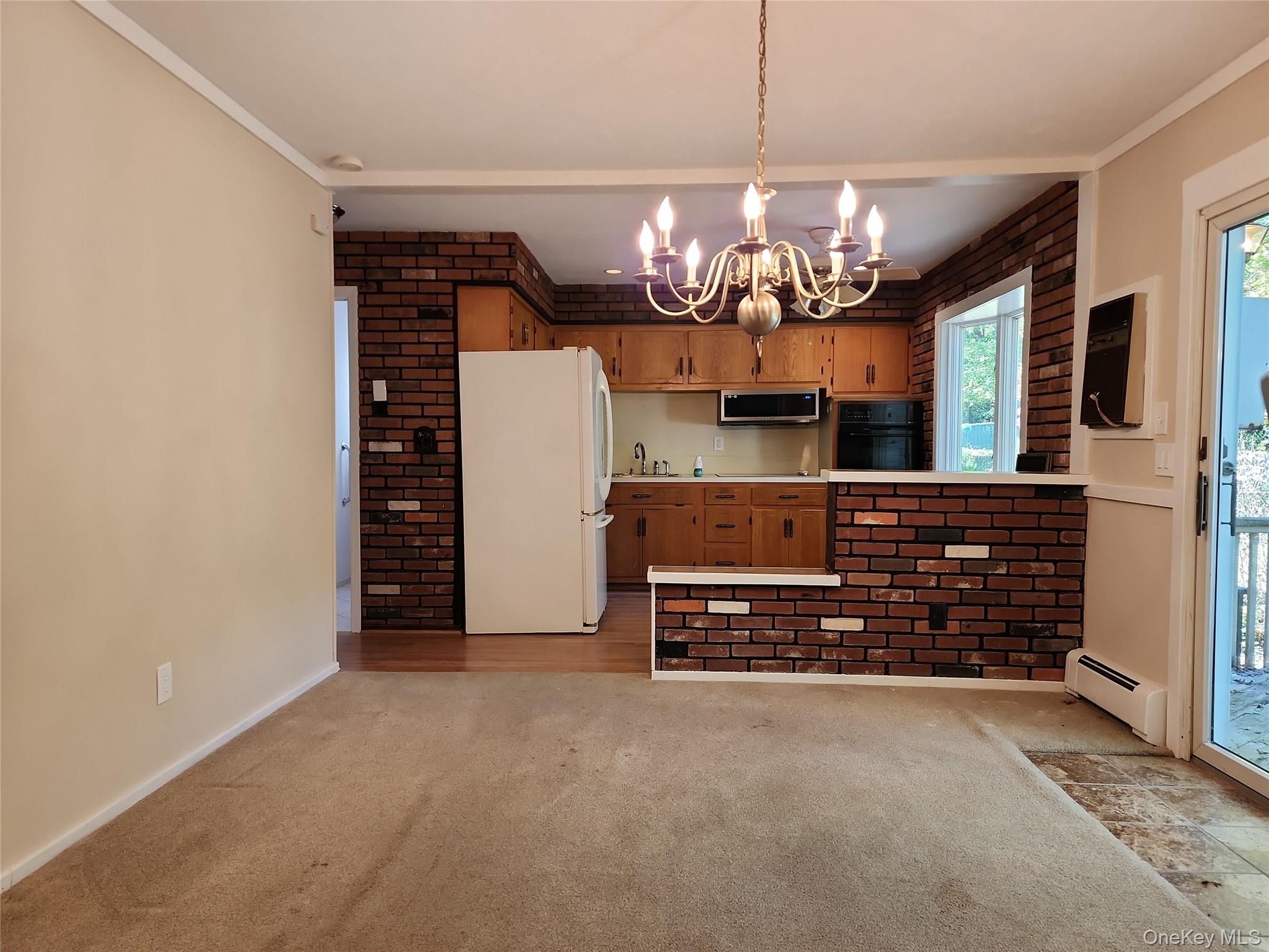 #6 photo, 61 Pleasant Street, Huntington , NY 11743