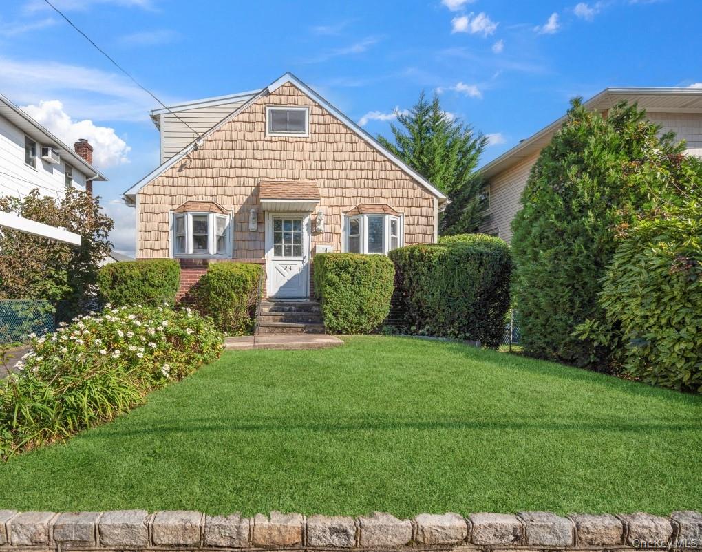 #1 photo, 24 Hickory Road, ナッソー郡 Port Washington , NY 11050