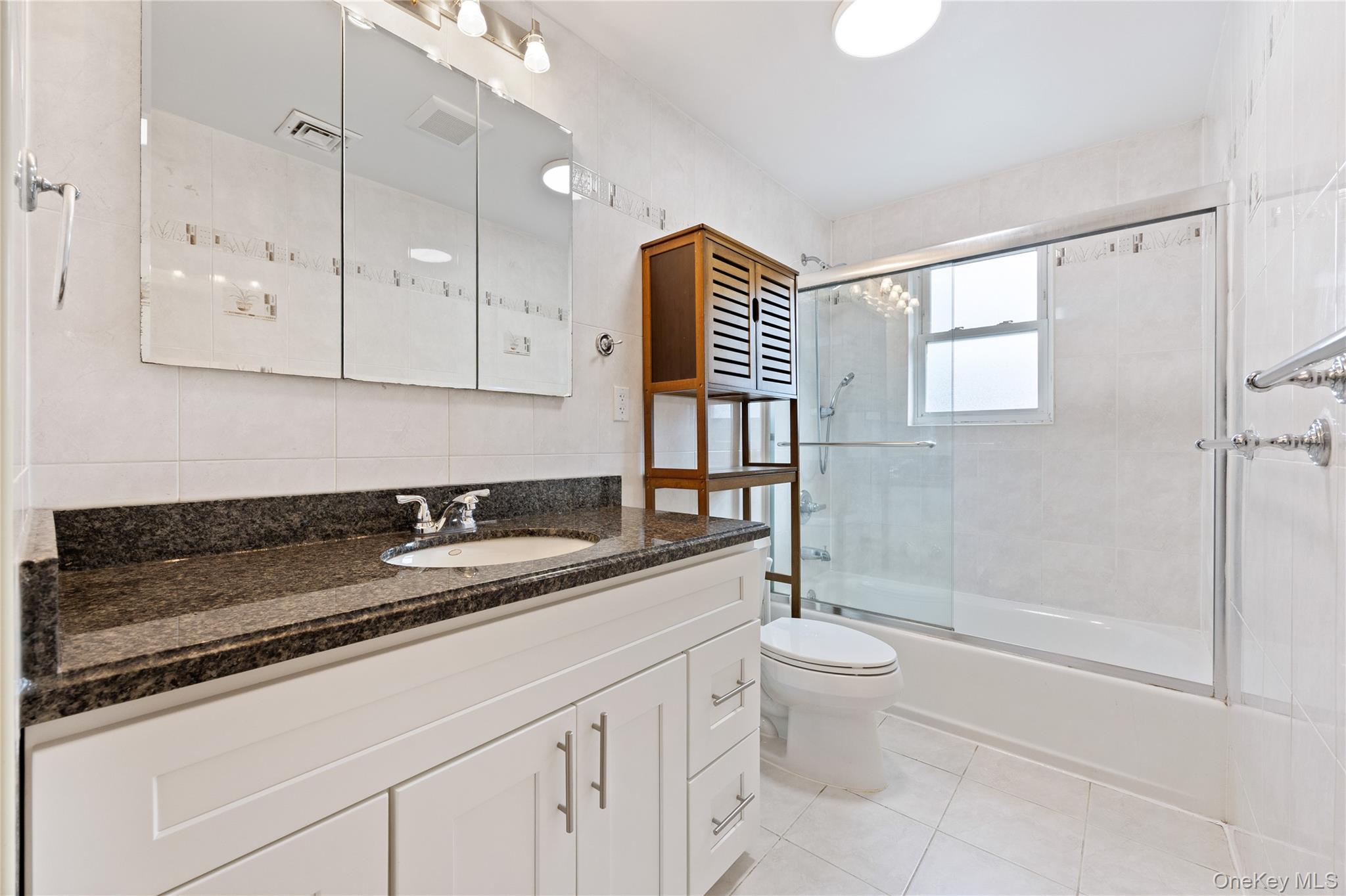 #10 photo, 6945 229th Street, クイーンズ区 Oakland Gardens , NY 11364