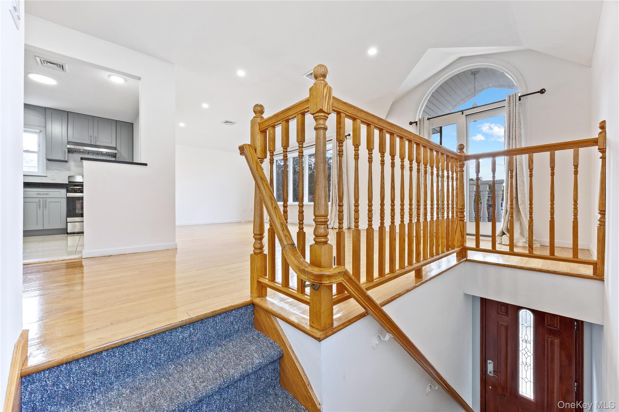 #2 photo, 6945 229th Street, クイーンズ区 Oakland Gardens , NY 11364