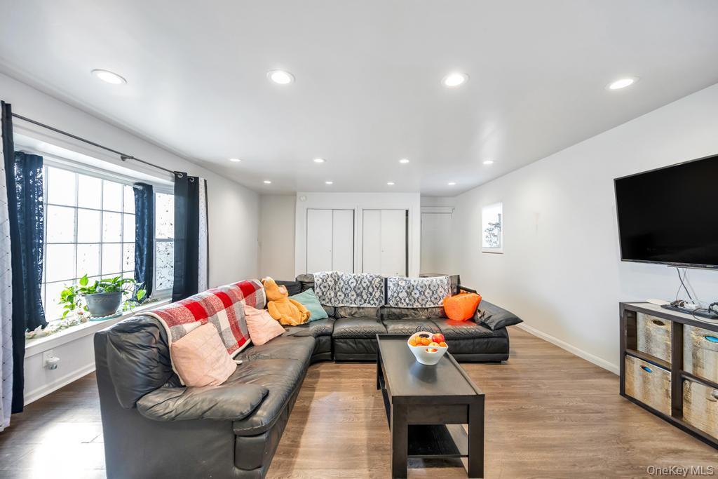 #10 photo, 209 Central Avenue, ナッソー郡 Bethpage , NY 11714