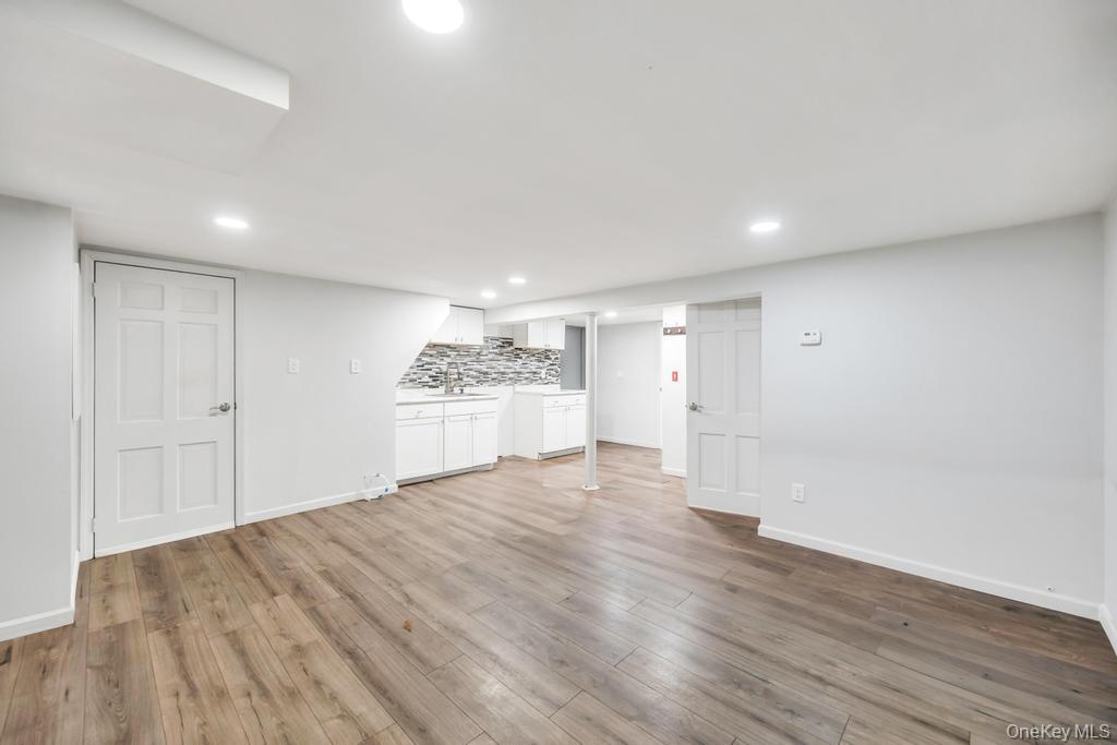 #14 photo, 209 Central Avenue, ナッソー郡 Bethpage , NY 11714