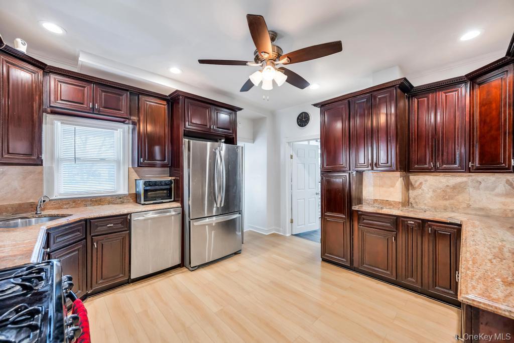 #3 photo, 209 Central Avenue, ナッソー郡 Bethpage , NY 11714