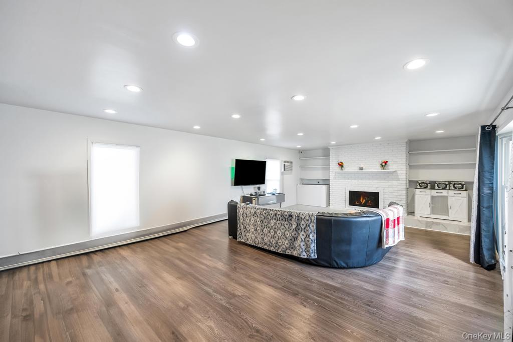 #8 photo, 209 Central Avenue, ナッソー郡 Bethpage , NY 11714