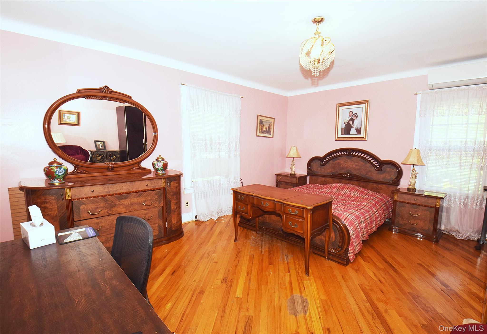 #11 photo, 83-28 Abingdon Road, クイーンズ区 Kew Gardens , NY 11415