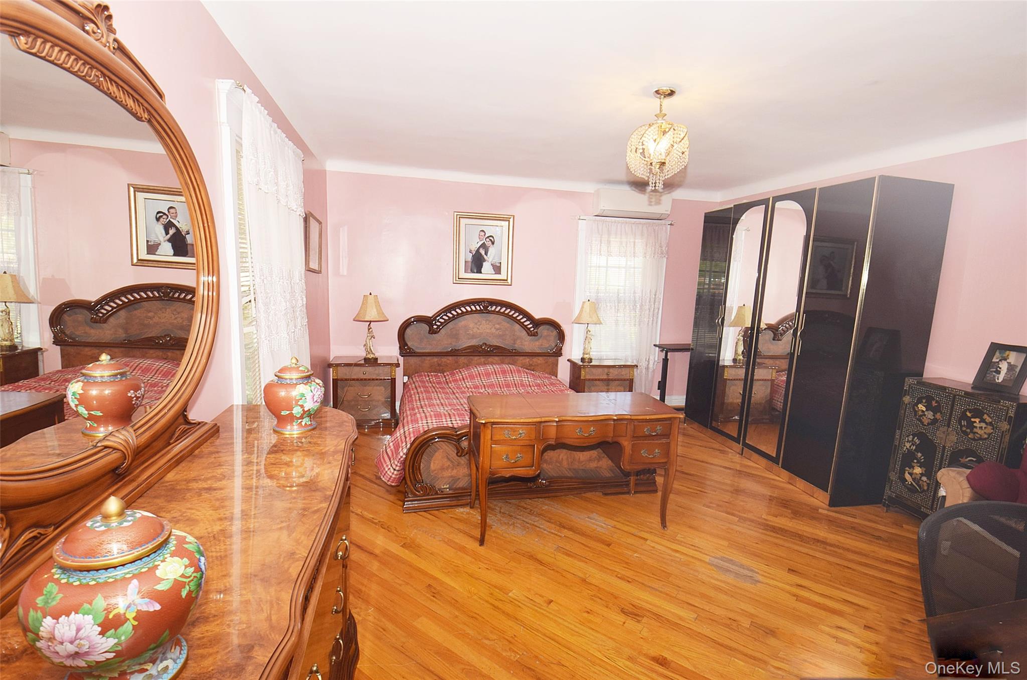 #12 photo, 83-28 Abingdon Road, クイーンズ区 Kew Gardens , NY 11415