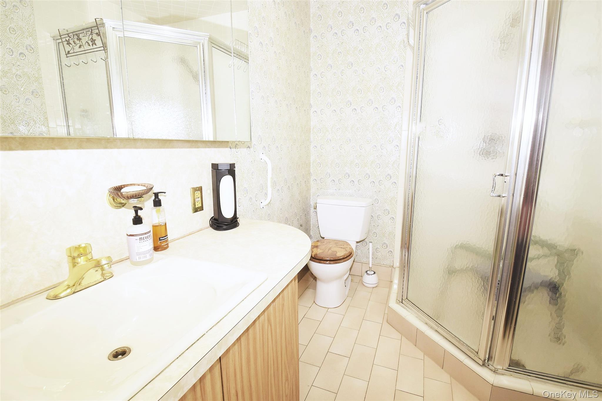 #13 photo, 83-28 Abingdon Road, クイーンズ区 Kew Gardens , NY 11415