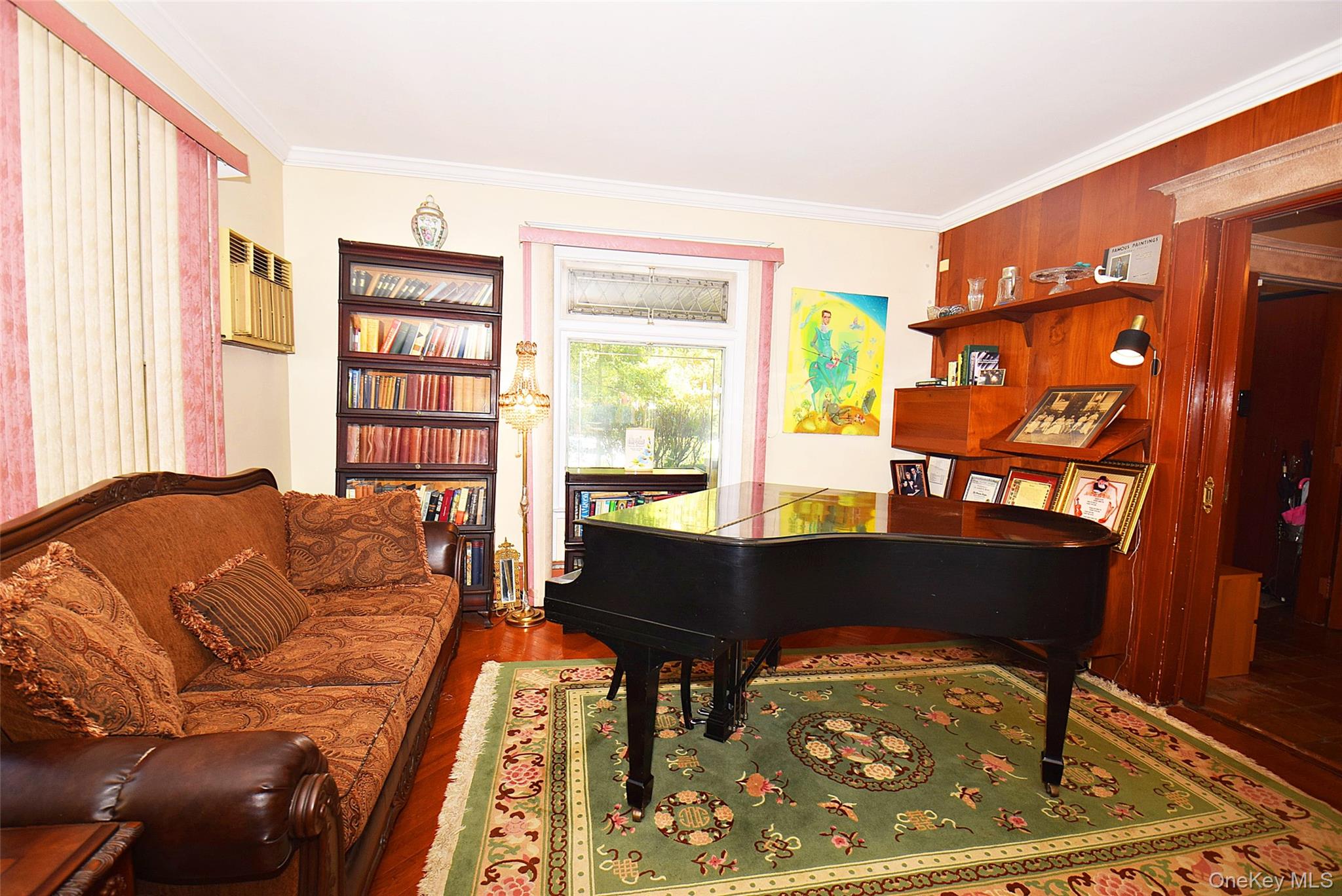 #5 photo, 83-28 Abingdon Road, クイーンズ区 Kew Gardens , NY 11415