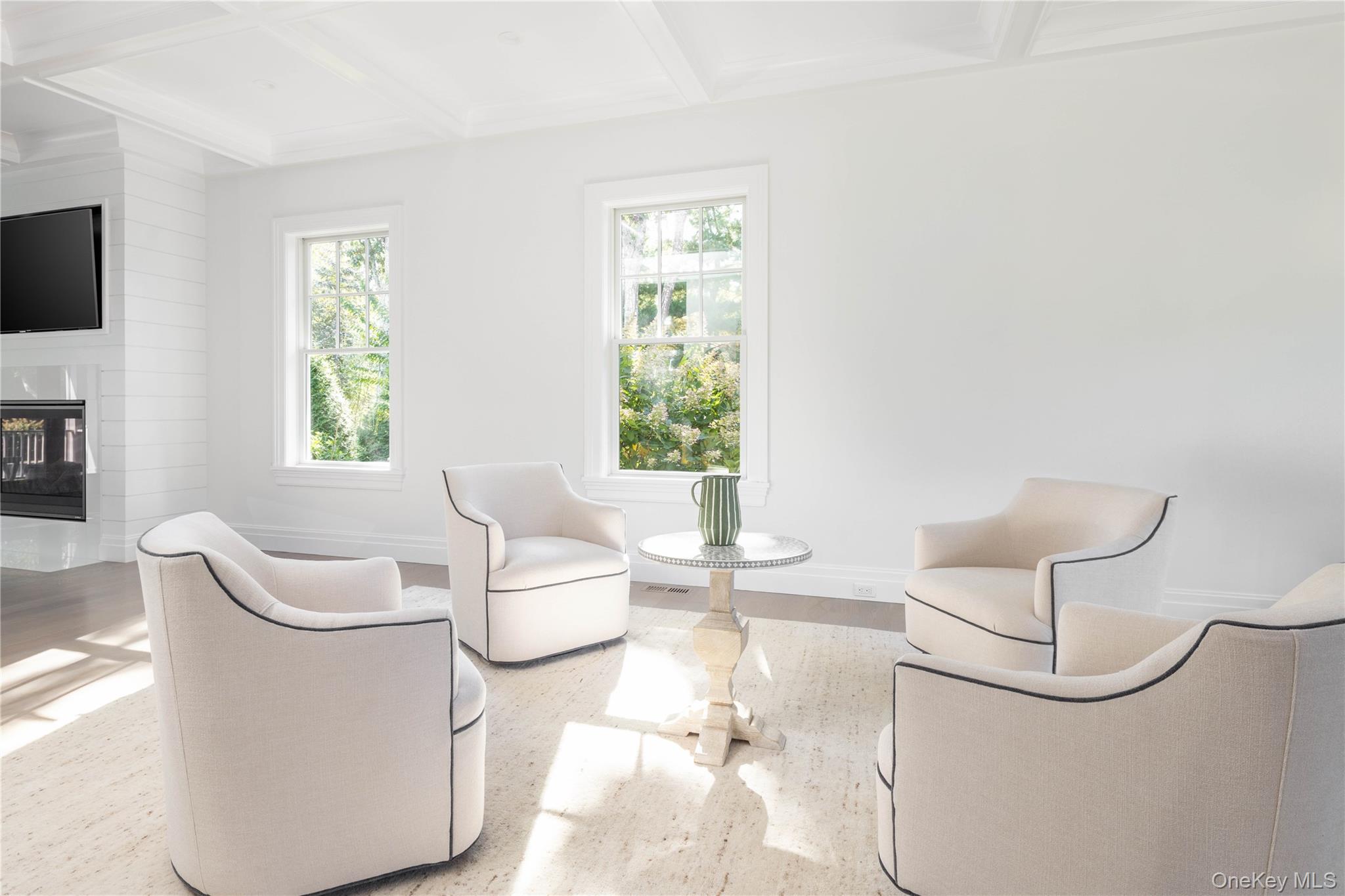 #8 photo, 100 Griffing Avenue, サフォーク郡 Westhampton Beach , NY 11978