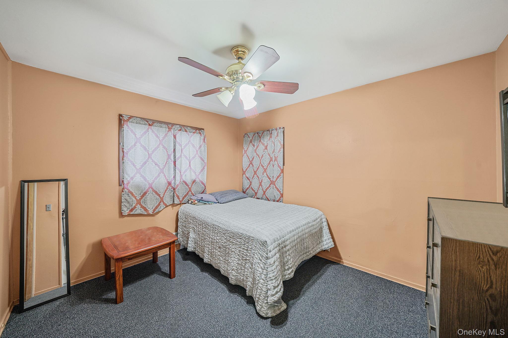 #18 photo, 24 Chanel Drive, サフォーク郡 Brentwood , NY 11717